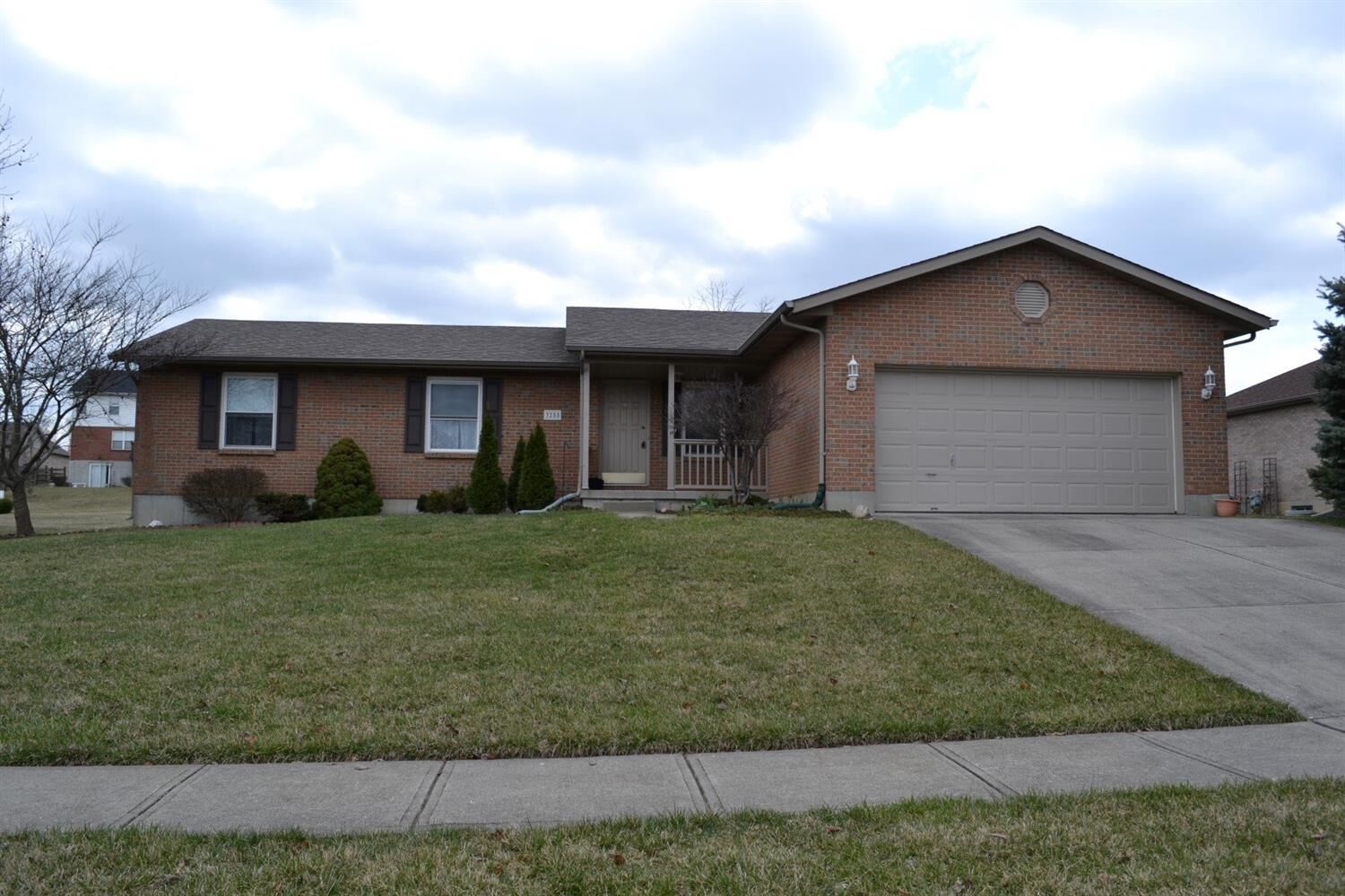Property Photo: 3255 Tuscarora Court OH 45011