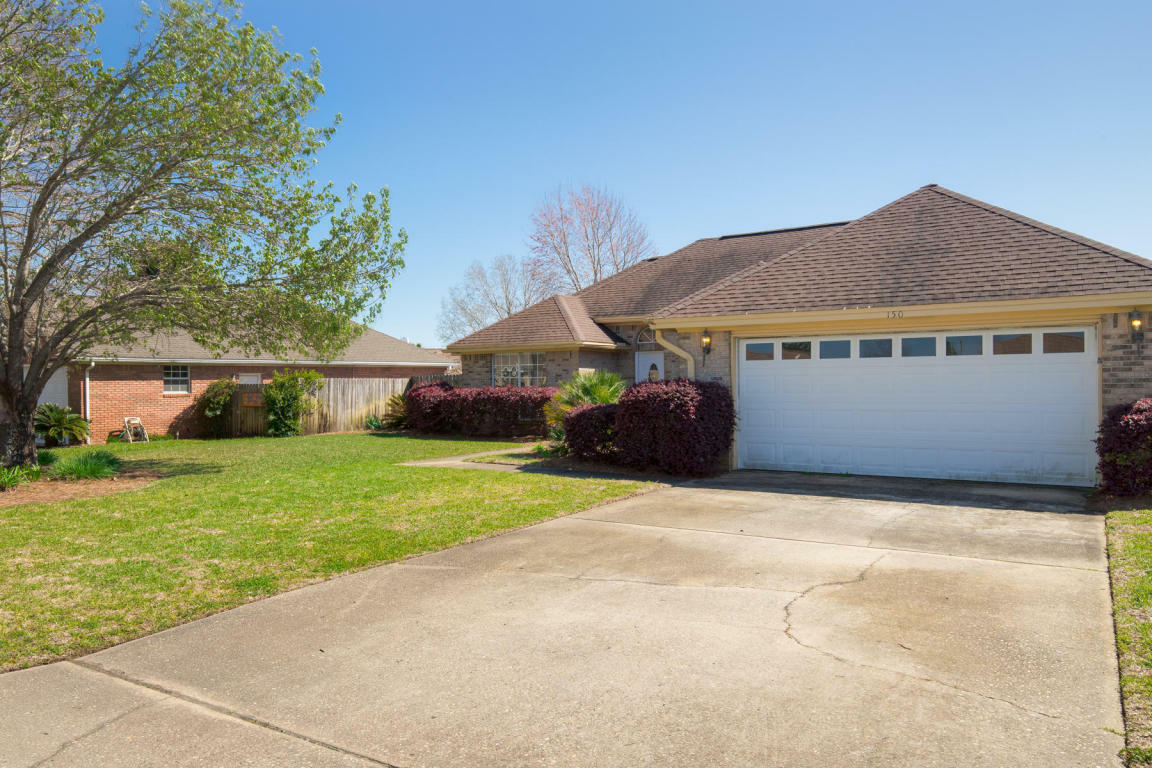 Property Photo:  150 Long Pointe Drive  FL 32569 