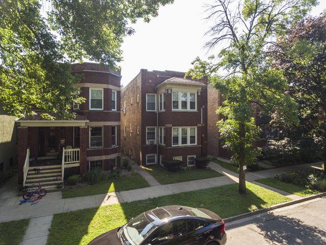 Property Photo: 4825 Leavitt Street IL 60625