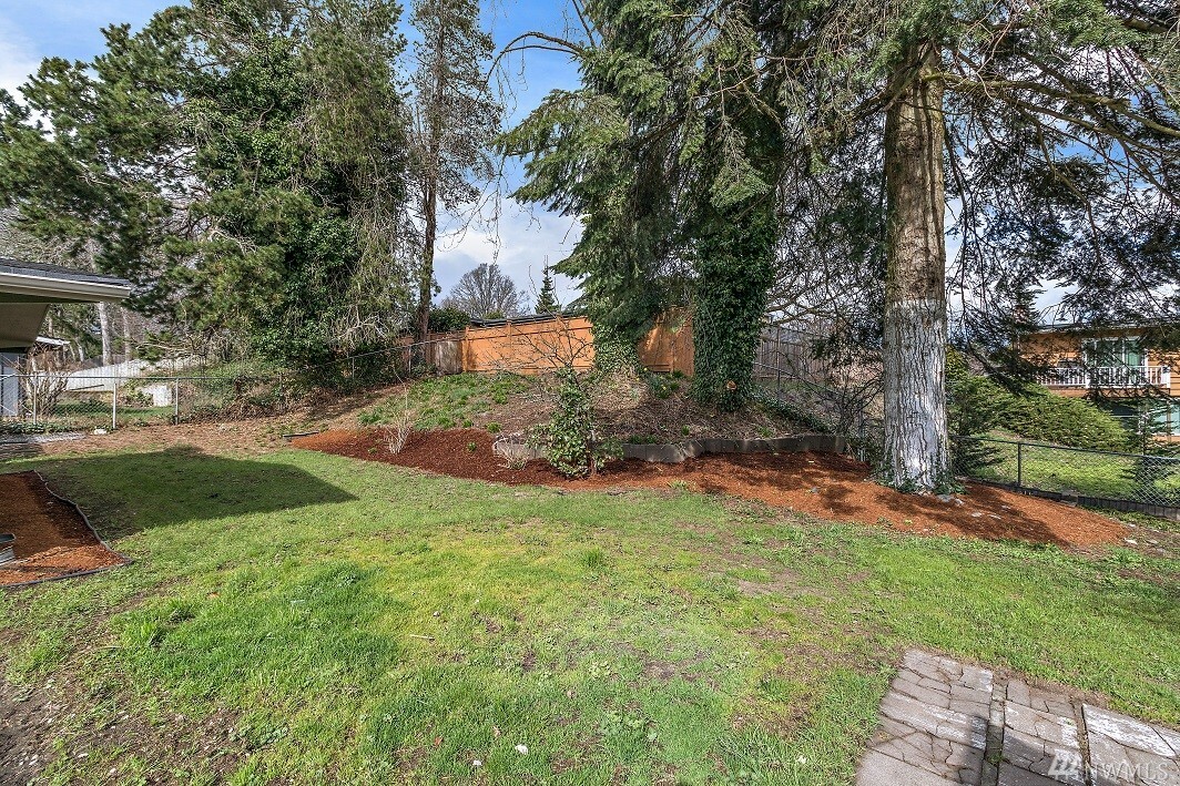 Property Photo:  8011 Oakridge Dr SW  WA 98499 