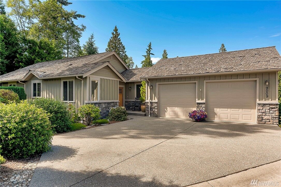 Property Photo: 9009 Gleneagle Dr WA 98230
