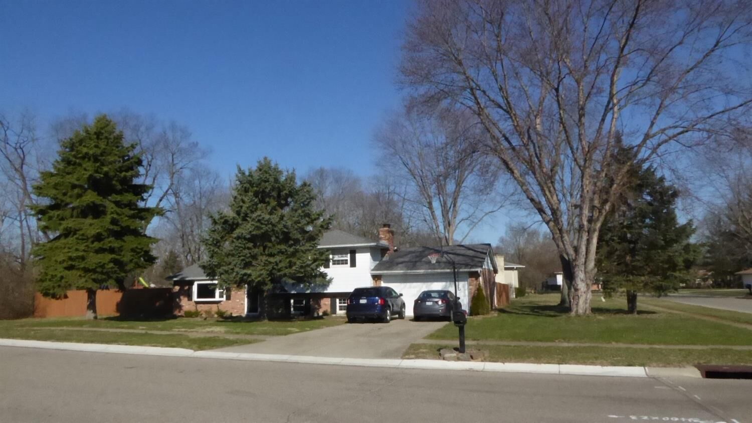 Property Photo:  5471 Chesapeake Way  OH 45014 