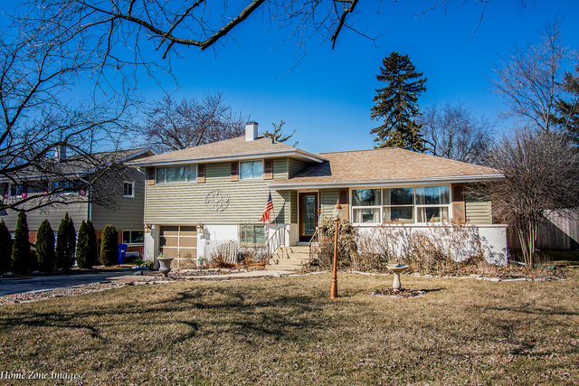 Property Photo: 218 Beverly Street IL 60187
