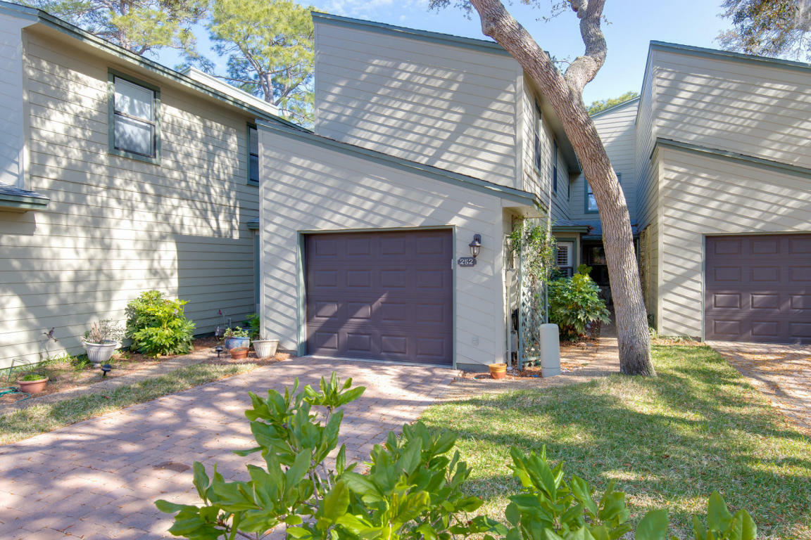 Property Photo:  252 Kidd Street  FL 32548 