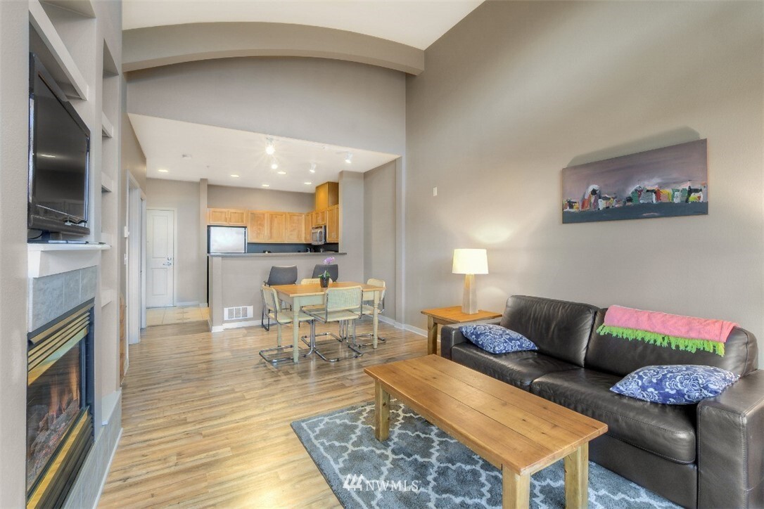 Property Photo: 16275 NE 85th Street 407 WA 98052