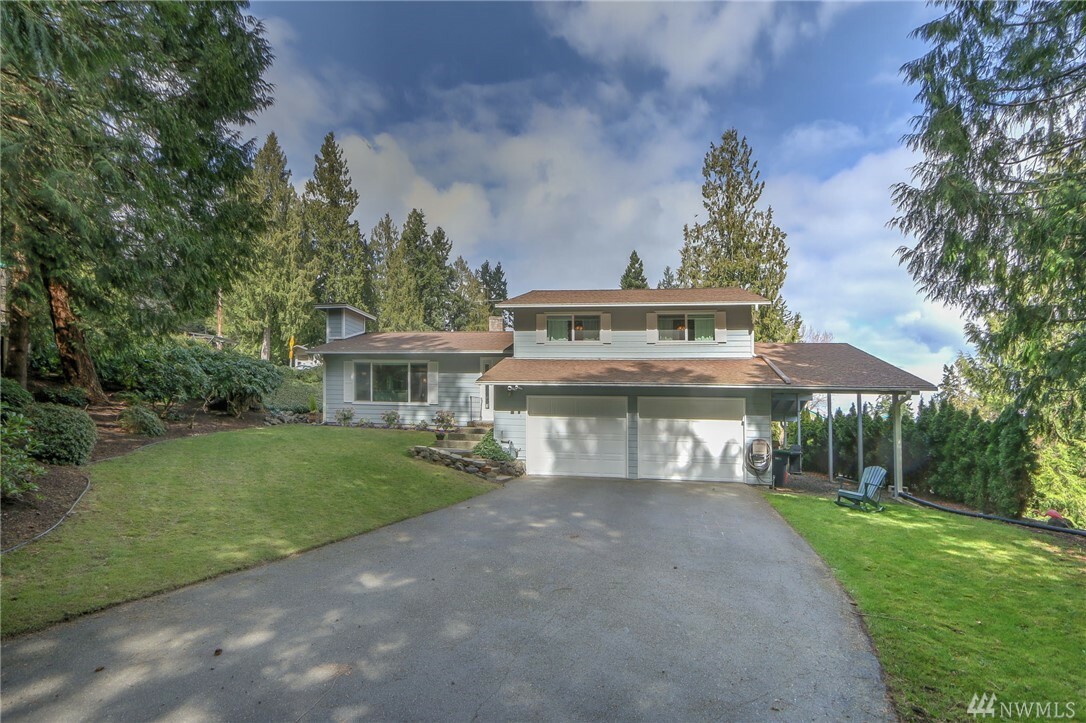 Property Photo:  5814 Oceanview Blvd NE  WA 98311 