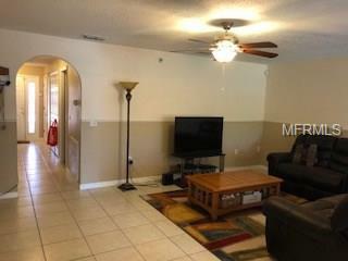 Property Photo: 4639 Ashburn Square Drive FL 33610