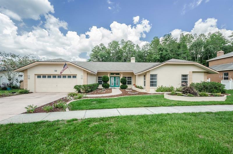 Property Photo: 625 Whispering Lakes Boulevard FL 34688
