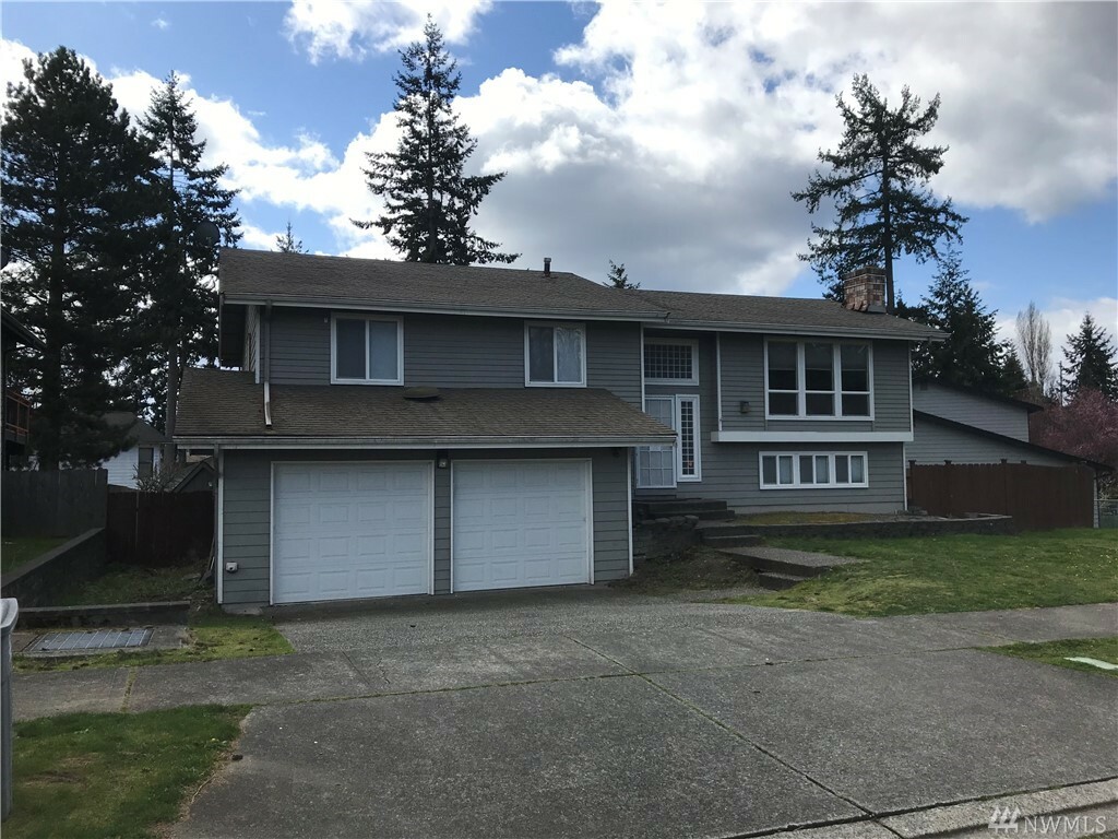 Property Photo:  3705 S 253rd St  WA 98032 