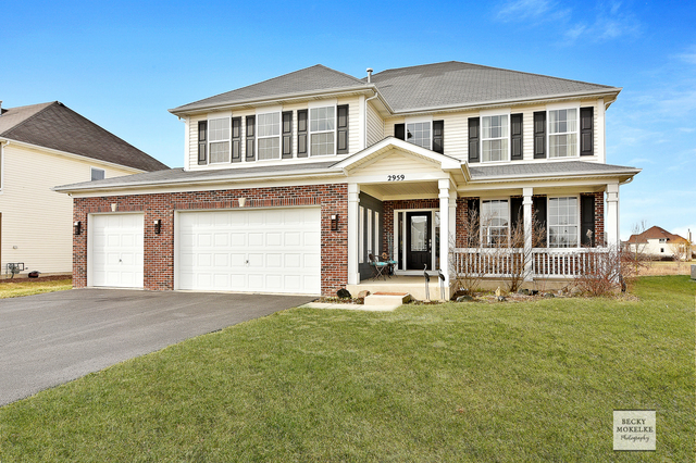 Property Photo: 2959 Grande Trail IL 60560