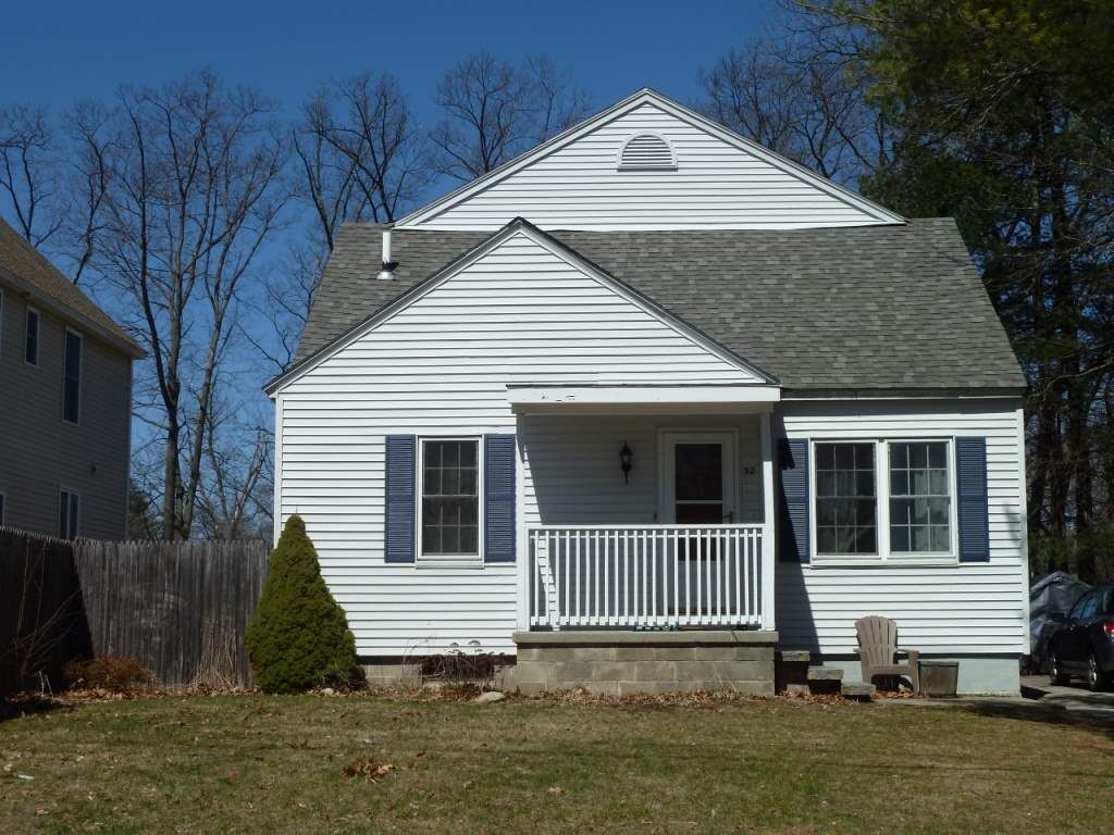 Property Photo: 32 West Glenwood Street NH 03060