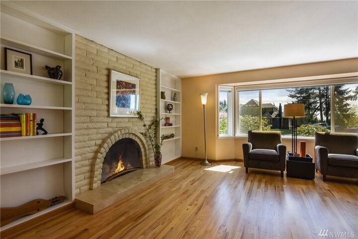 Property Photo: 7244 NE 121st Place WA 98034