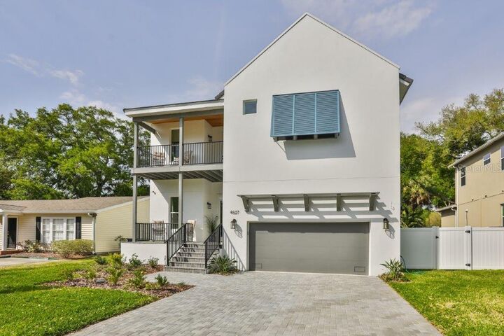 Property Photo: 4627 W Kensington Avenue FL 33629