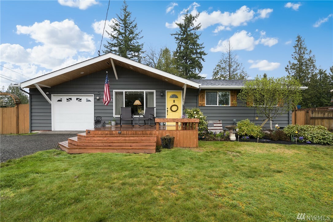 Property Photo: 4407 Shelby Rd WA 98087