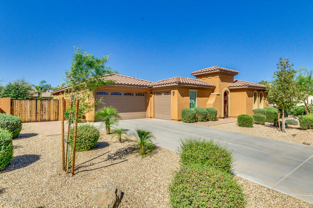 Property Photo:  16174 W Palm Lane  AZ 85395 