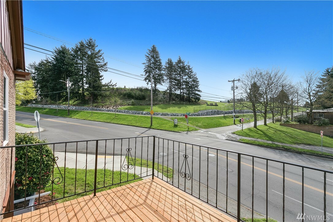 Property Photo: 3443 16th Ave S WA 98144