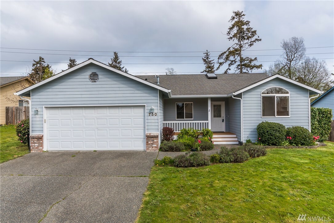 Property Photo:  750 SW Orcas St  WA 98277 