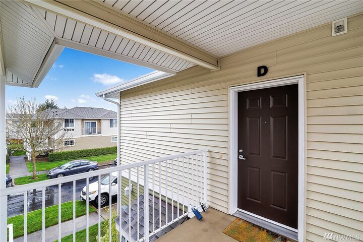 Property Photo: 1108 59th Street SE D-14 WA 98092