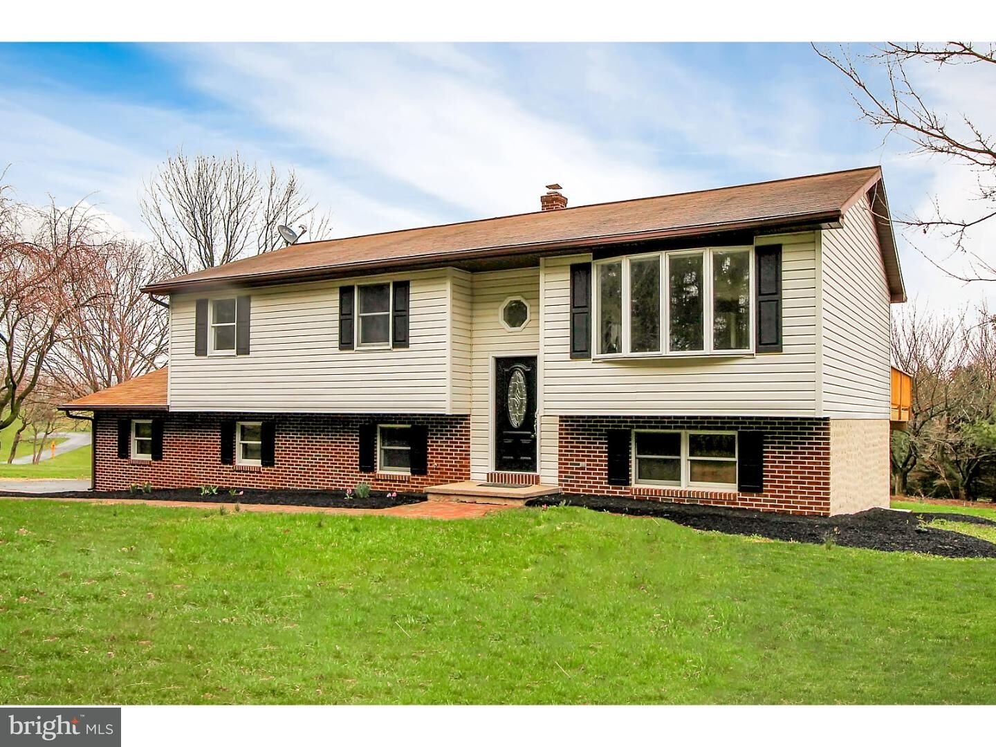 Property Photo:  87 Hook Road  PA 19541 