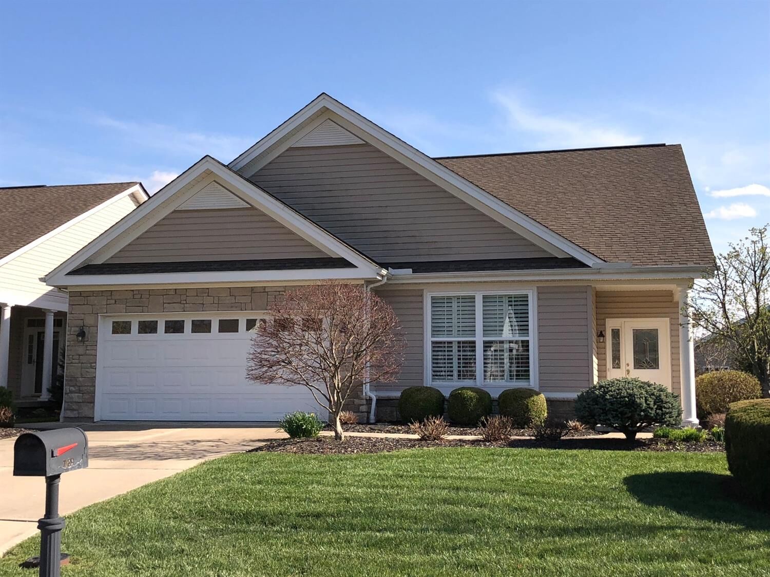 Property Photo:  1189 Meadow Vista Drive  OH 45039 
