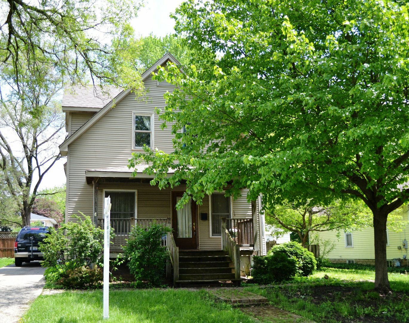 Property Photo:  922 12th Street  IL 60115 