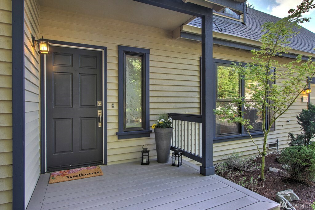 Property Photo:  2410 231st Place NE  WA 98074 