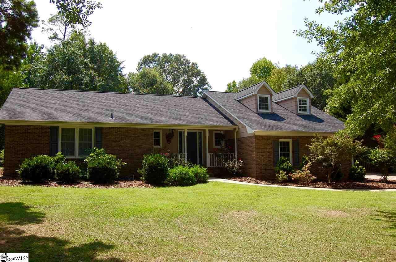 Property Photo:  106 Wellington Drive  SC 29369 
