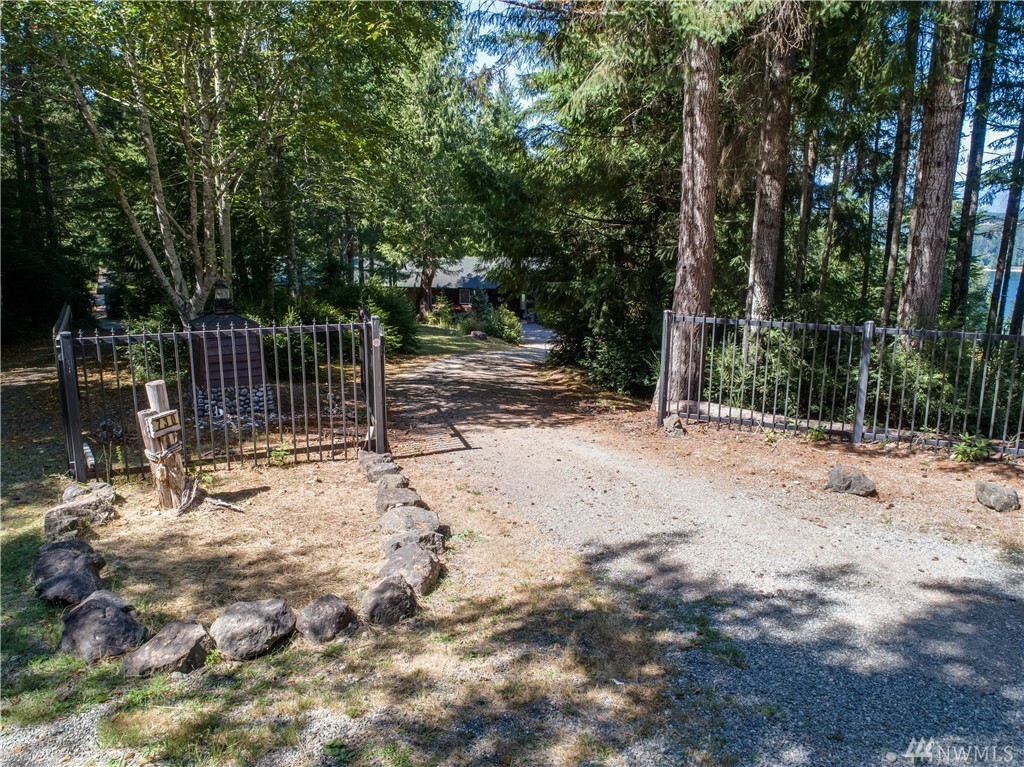 Property Photo: 730 E Jenns Wy WA 98592