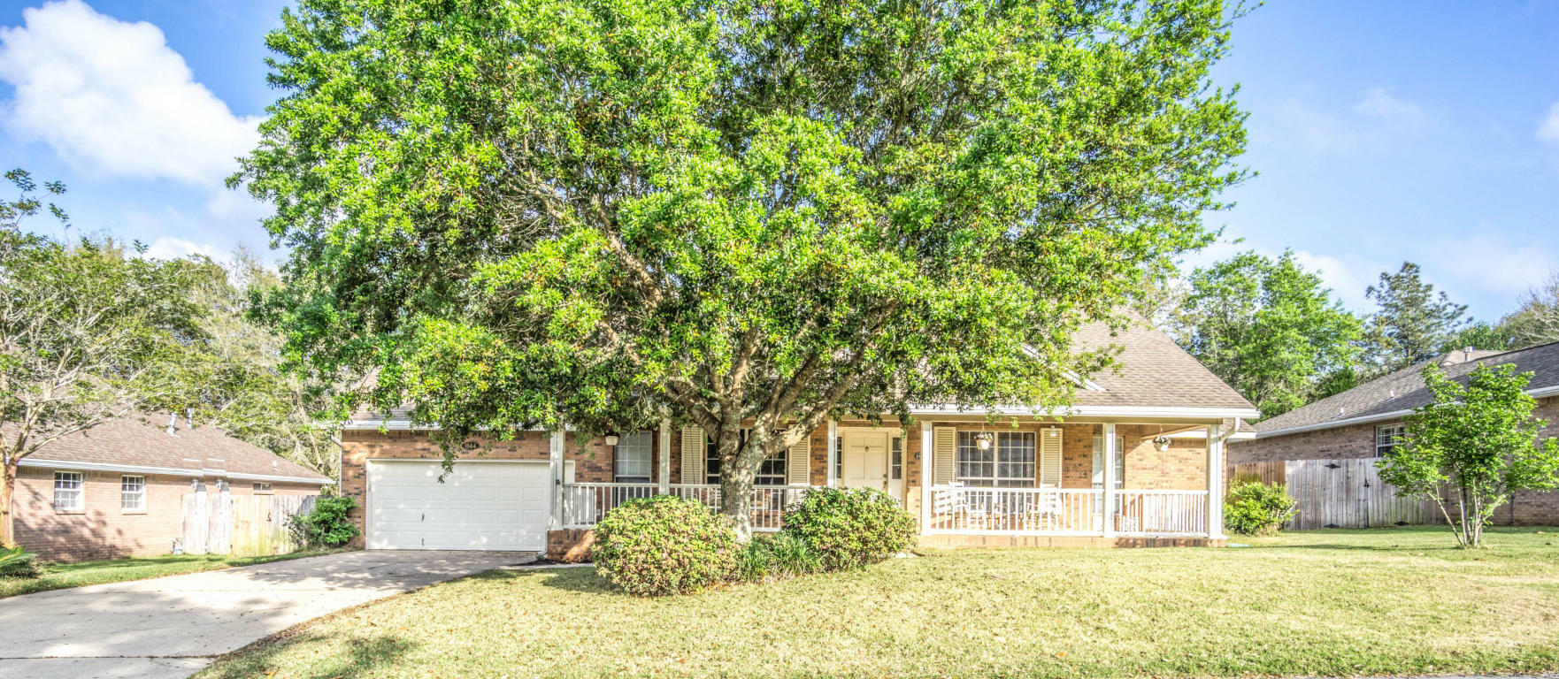 Property Photo:  1644 Parkside Circle  FL 32578 