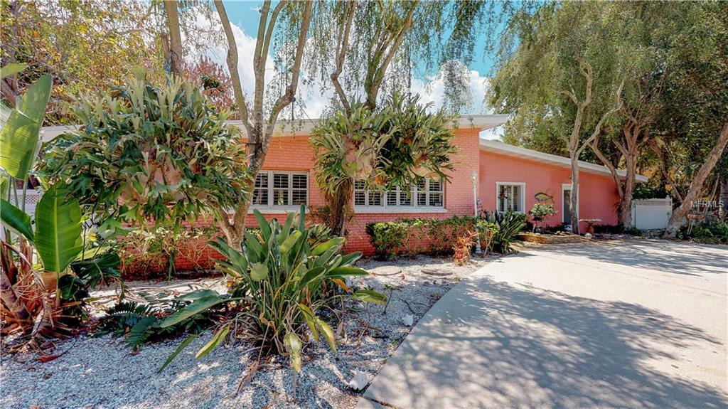 5014 W Euclid Avenue  Tampa FL 33629 photo