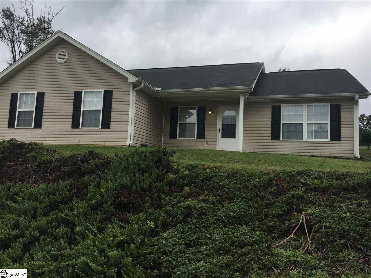 Property Photo:  107 Summer Lane  SC 29657 