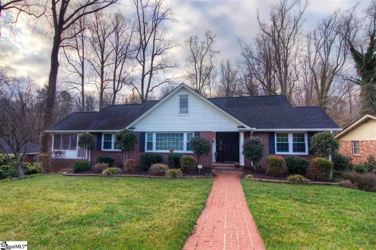 Property Photo:  140 Dellwood Drive  SC 29609