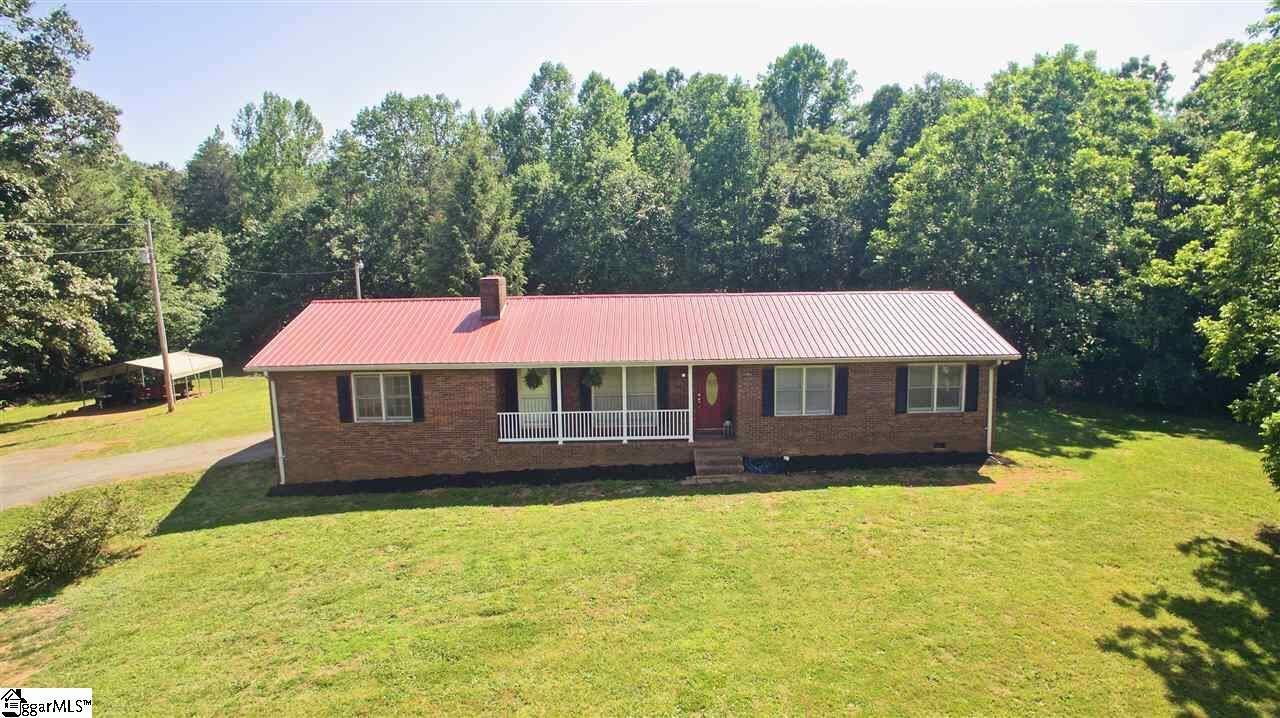 Property Photo:  568 Five Forks Road  SC 29657 