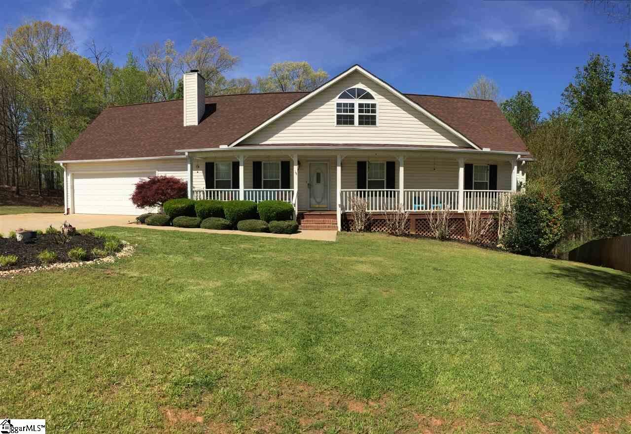 Property Photo: 123 Crompton Drive SC 29669