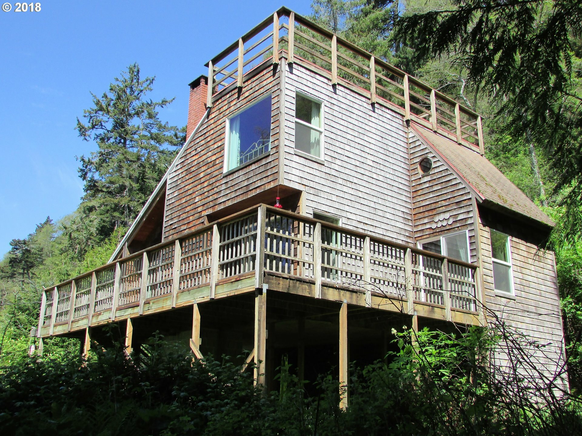 Property Photo: 38665 Beulah Reed Rd OR 97131