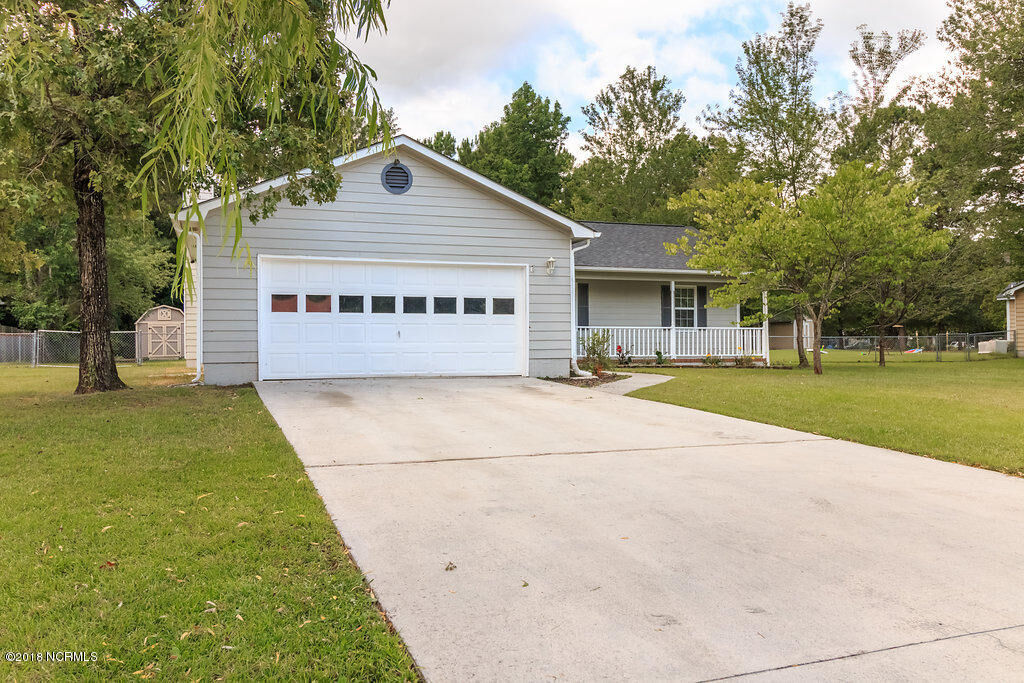 Property Photo:  408 Ruddy Court  NC 28540 