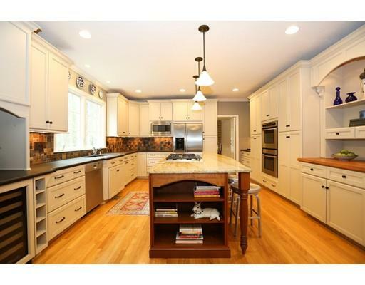 Property Photo:  44 Babe Ruth Dr  MA 01776 