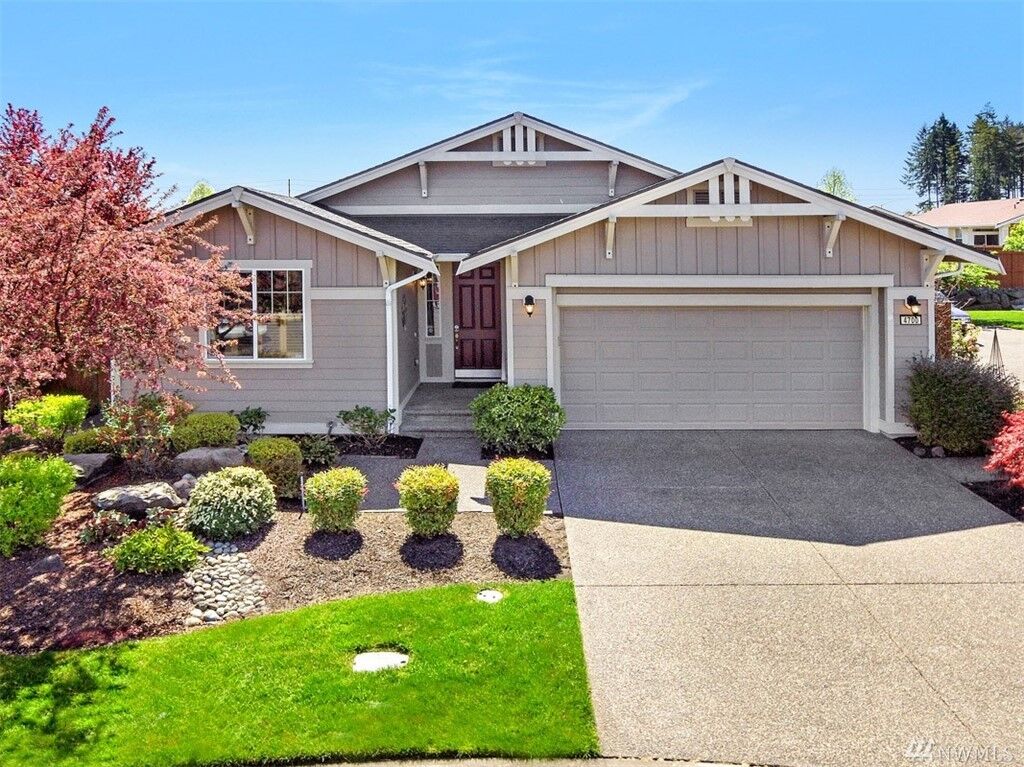 Property Photo:  4700 Bend Ct NE  WA 98516 