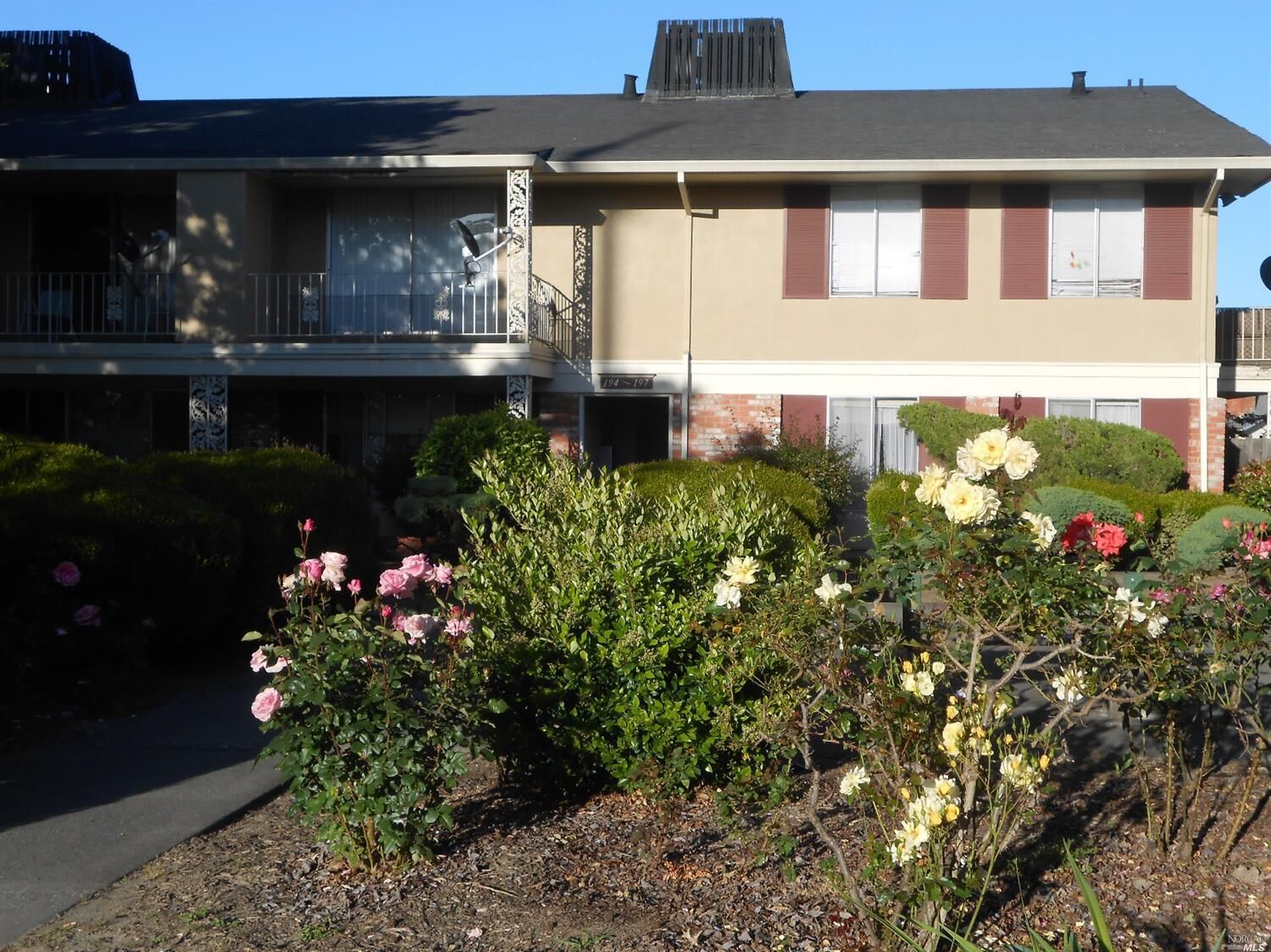 Property Photo:  300 Stony Point Road 197  CA 95401 
