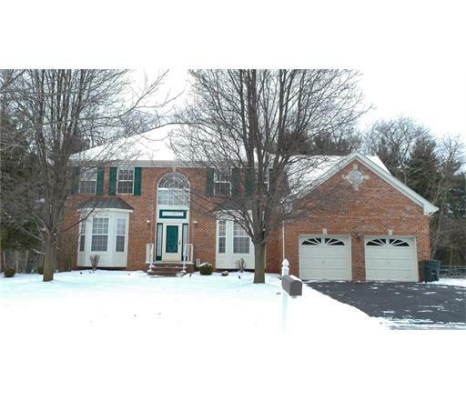 Property Photo:  19 Lilac Way  NJ 08854 