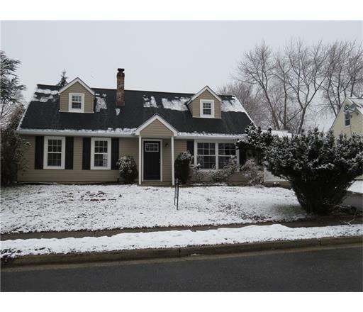 Property Photo:  83 Clifton Street  NJ 08817 