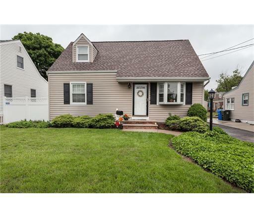 Property Photo:  220 Sherry Street  NJ 07095 