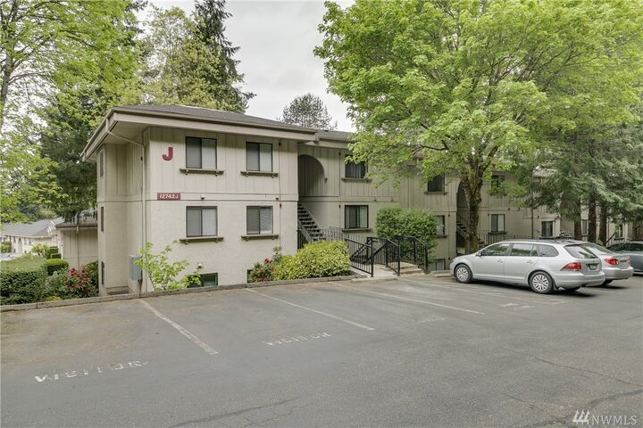 Property Photo:  12742 NE 116th Lane J34  WA 98034 