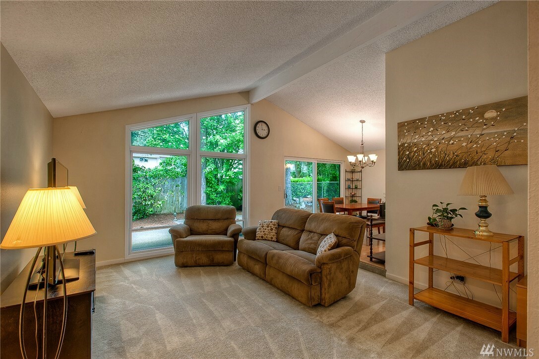 Property Photo:  12808 NE 106th Place  WA 98033 