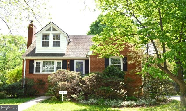 Property Photo: 1013 Kennedy Street VA 22046