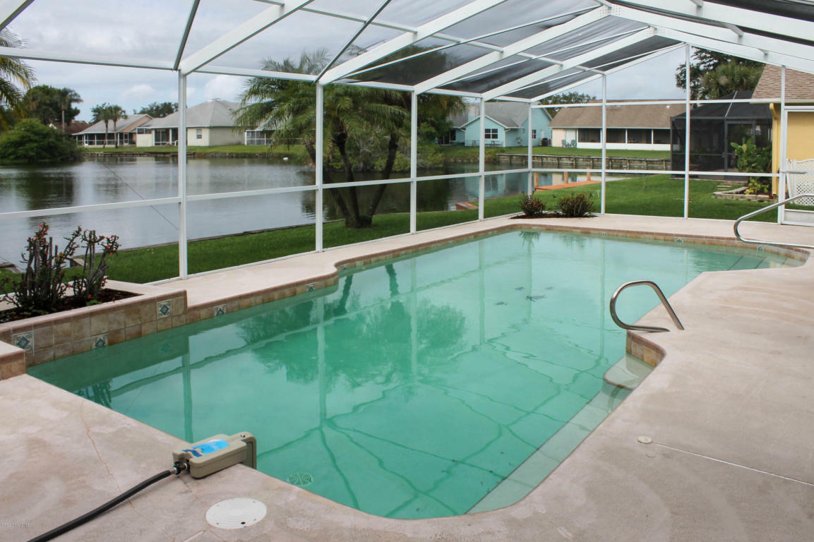 Property Photo:  2465 Palm Lake Drive  FL 32952 