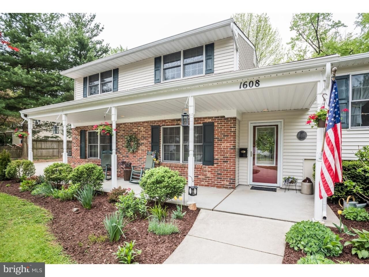 Property Photo:  1608 Rivers Edge Drive  NJ 08075 