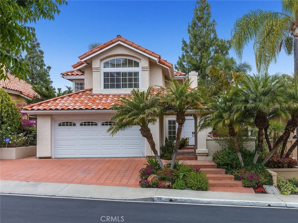 Property Photo:  19 Tierra Vista  CA 92653 