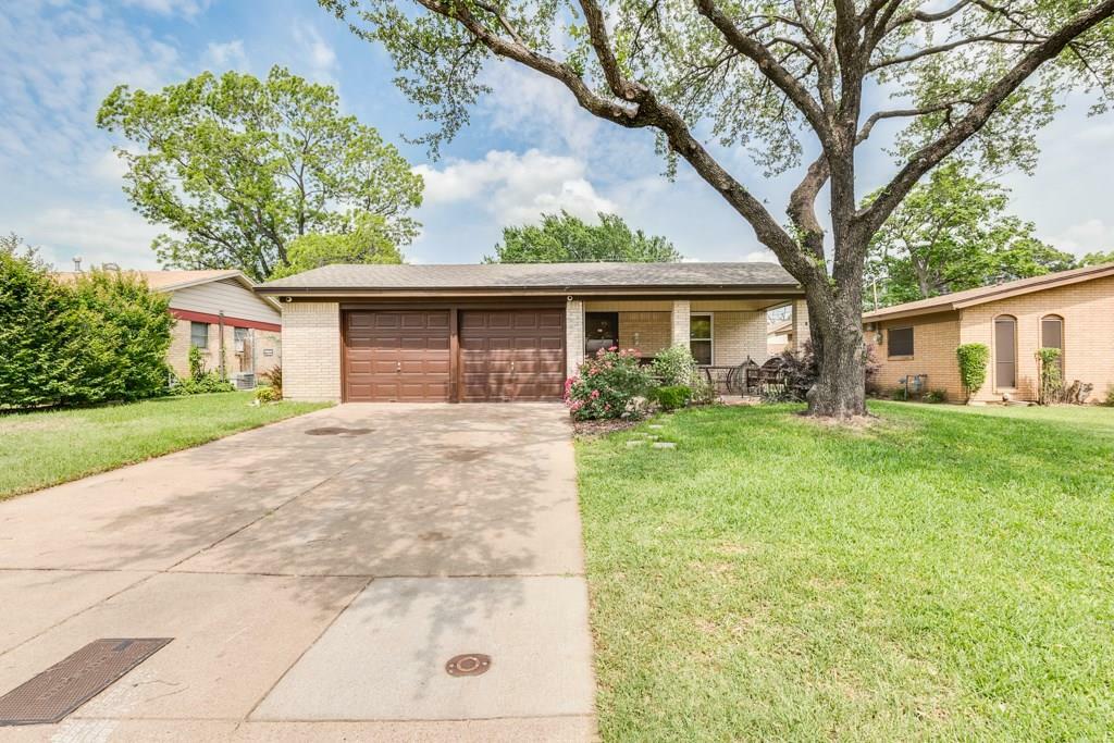 Property Photo:  1617 Pamela Lane  TX 76112 