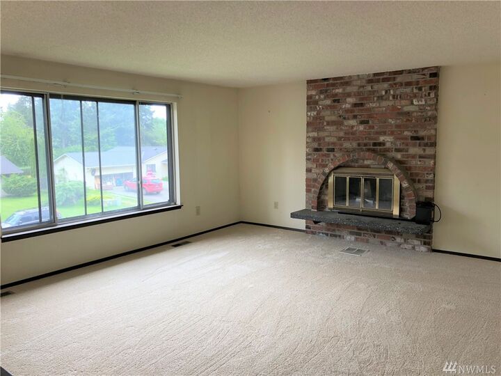 Property Photo:  14614 SE 198th St  WA 98058 